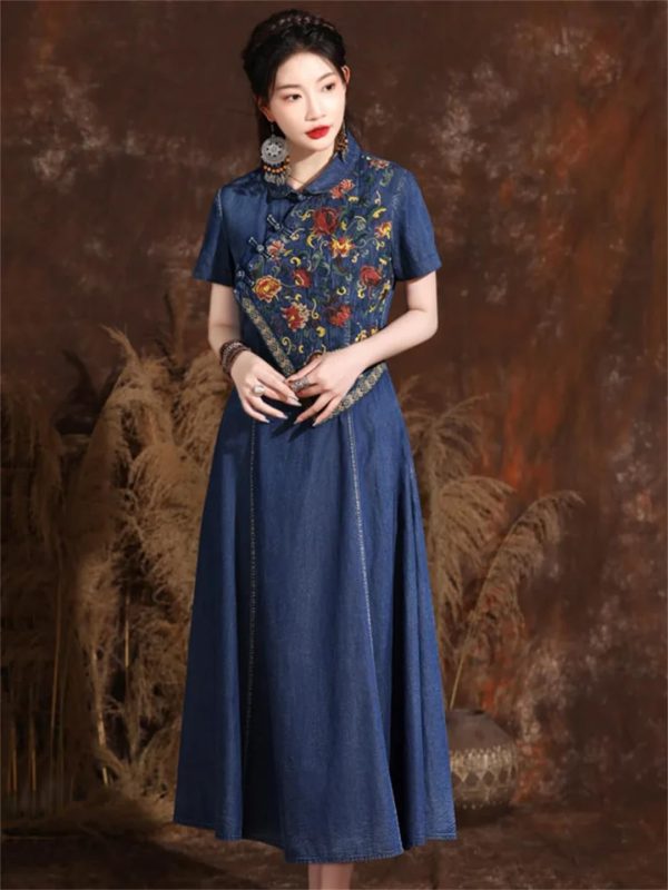 613NU5roBqL.jpg Women Chinese Vintage A-Line Dress Split Joint Midi Denim Dress Embroidery Floral Long Shirt Dress