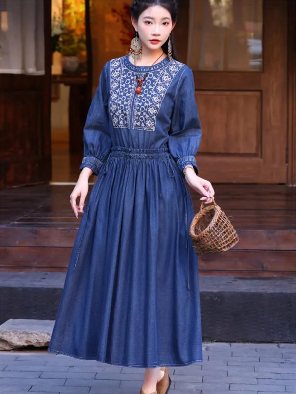 61jsm5lkS0L.jpg Women Vintage Denim Dress Embroidery A-Line Jeans Dress Round Neck High Waisted Pleated Midi Dress