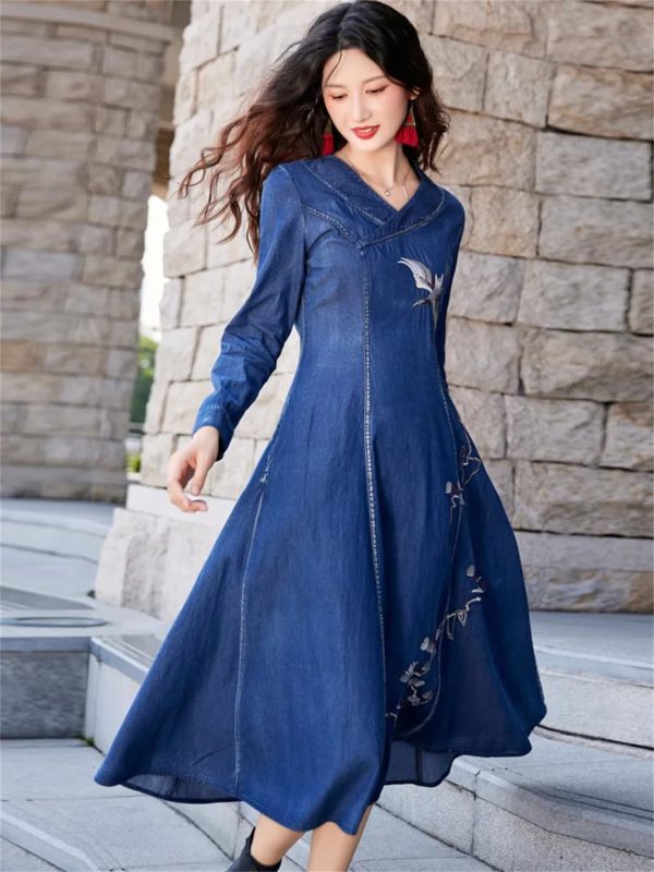 713d5drdCUL.jpg Women Long Sleeve Vintage A-Line Midi Dress Chinese Style Embroidery Jeans Dress V-Neck Denim Dress