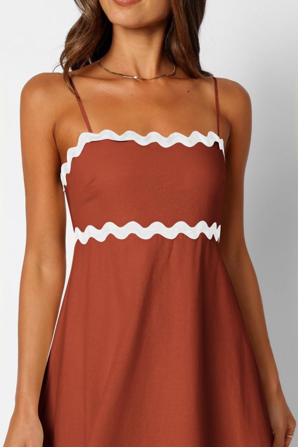 812e6QiQo2L.jpg Women Summer Dresses 2025 Spaghetti Straps Sleeveless Smocked Rickrack Trim Boho Flowy Loose A-Line Midi Dress